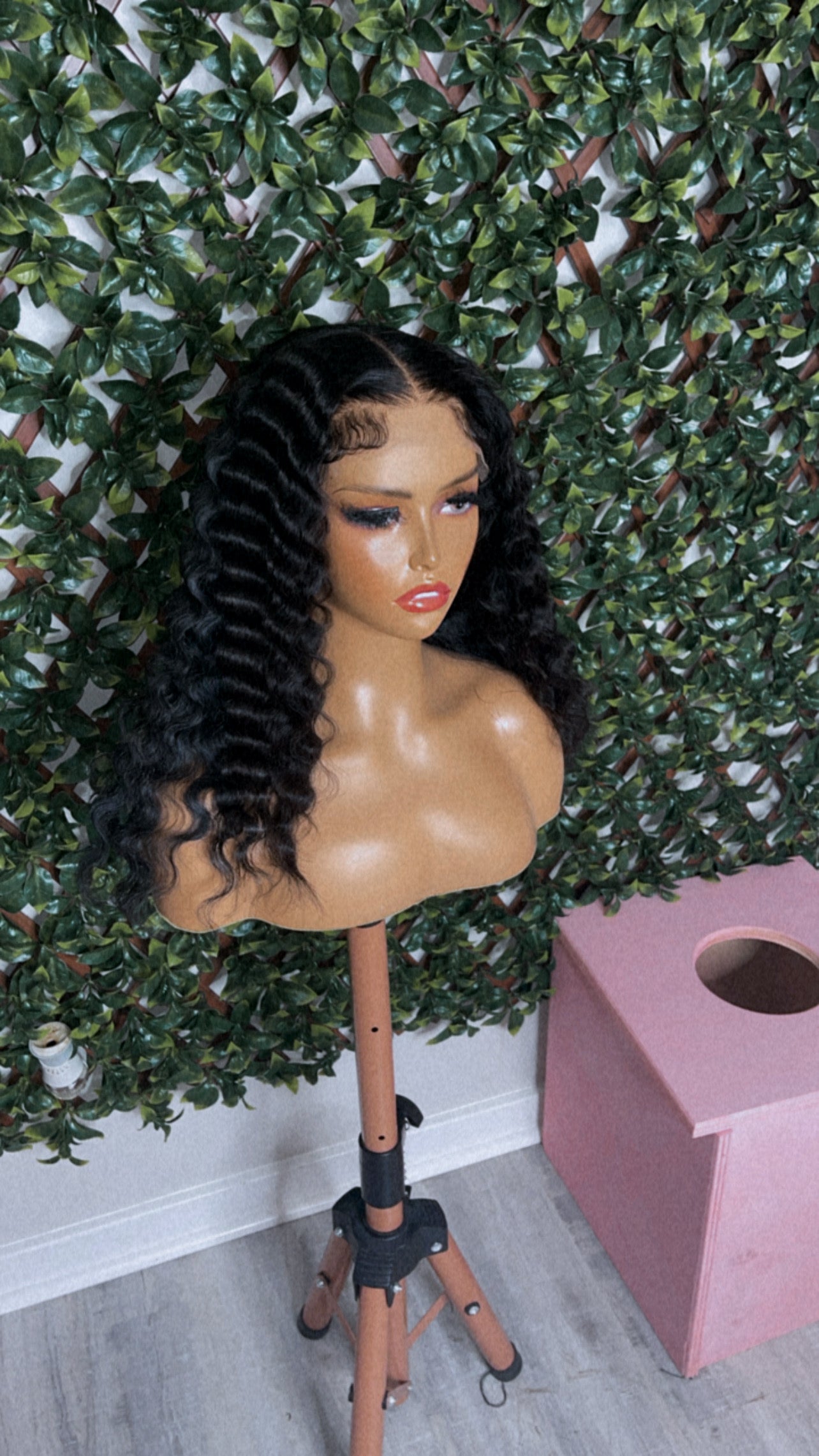 Kristen Wig.